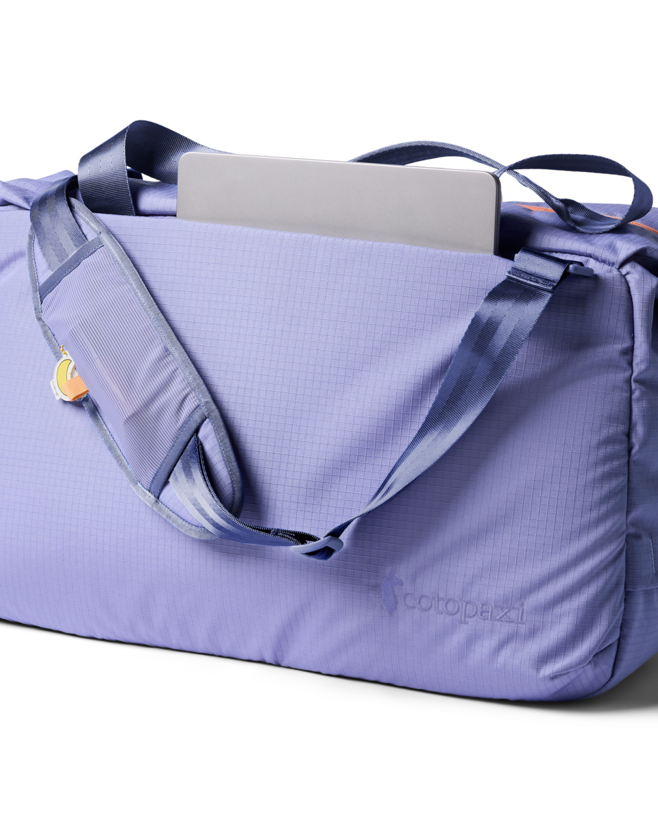 Viaje 45L Travel Duffel