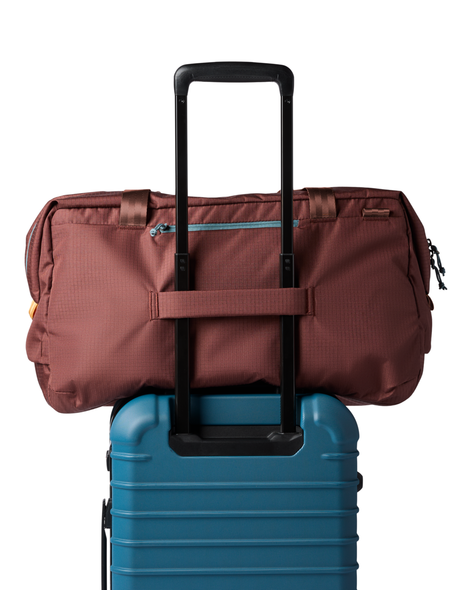 Viaje 45L Travel Duffel