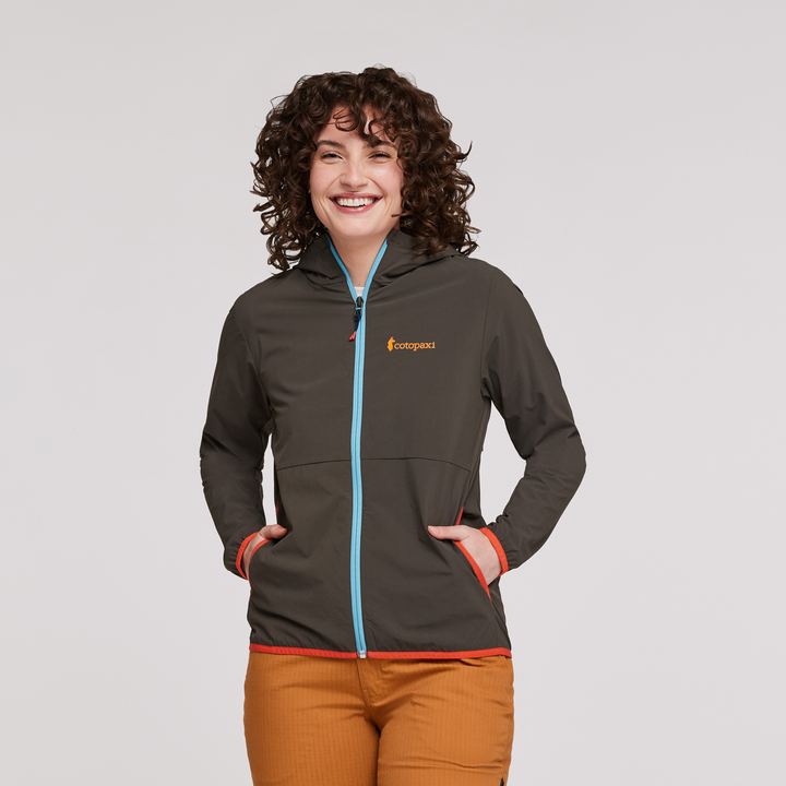 Vuelta Performance Windbreaker - Women's